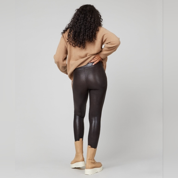 Spanx Brown Faux Leather Croc Shine Leggings Size Medium - Picture 4 of 13